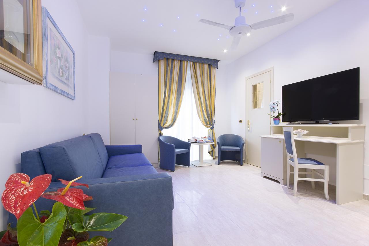 Hotel Ristorante Toscana Аласио Екстериор снимка